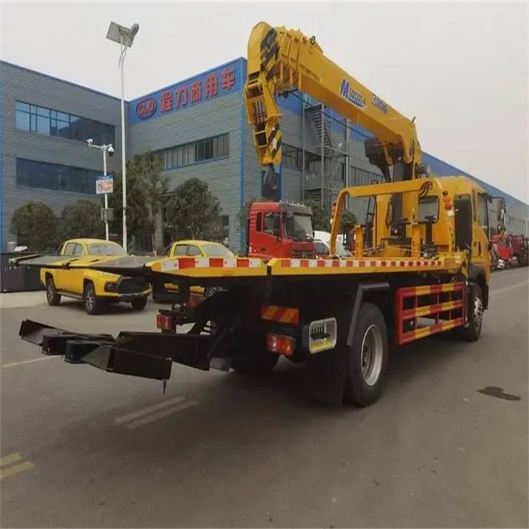 玉山县附近小随车吊出租电话，轻松解决搬运烦恼